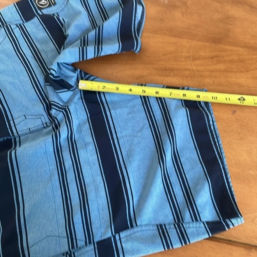 Volcom Mod Tech Board Shorts Size 32